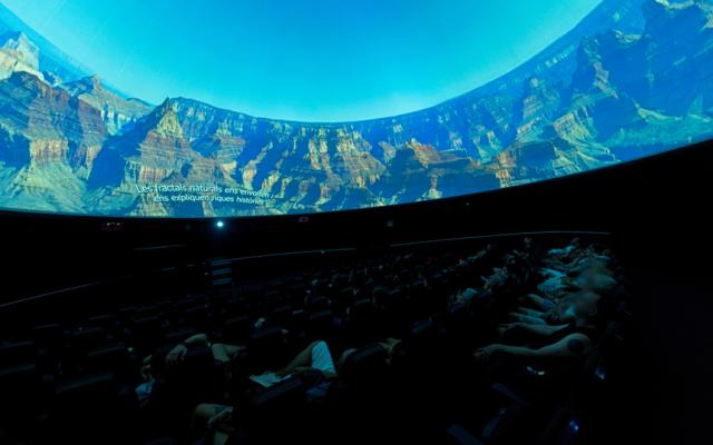 Planetari relaxat familiar